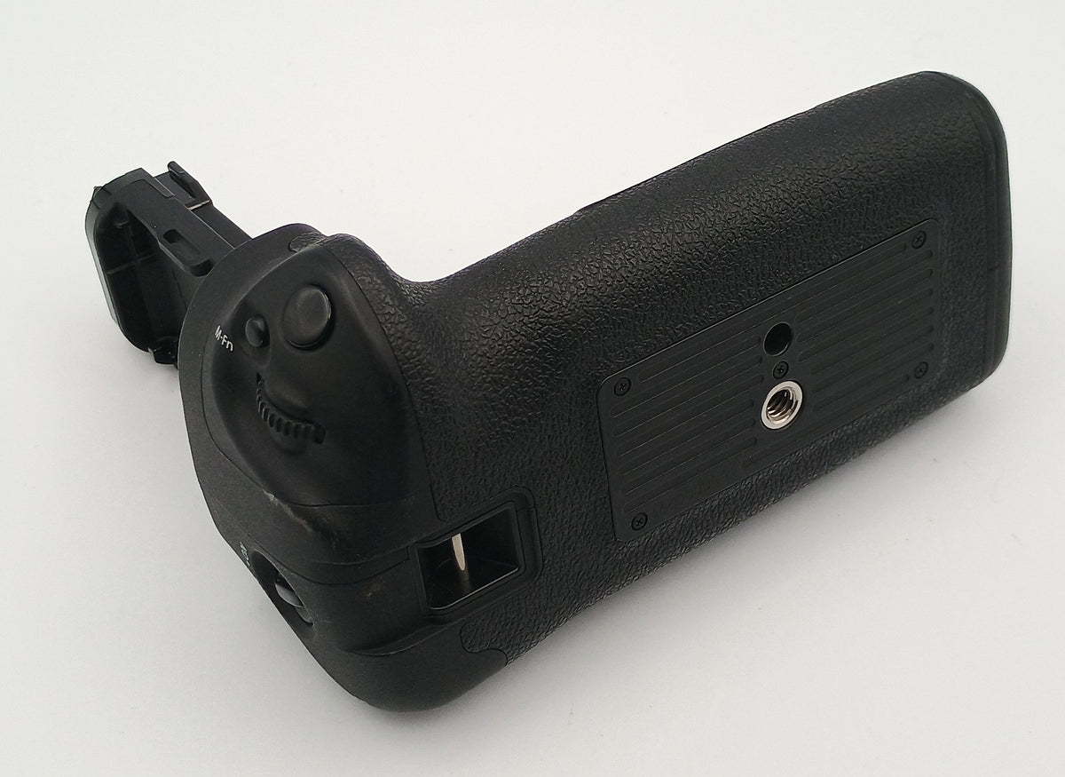 USED Canon BG-E20 Battery Grip for EOS 5D Mark IV