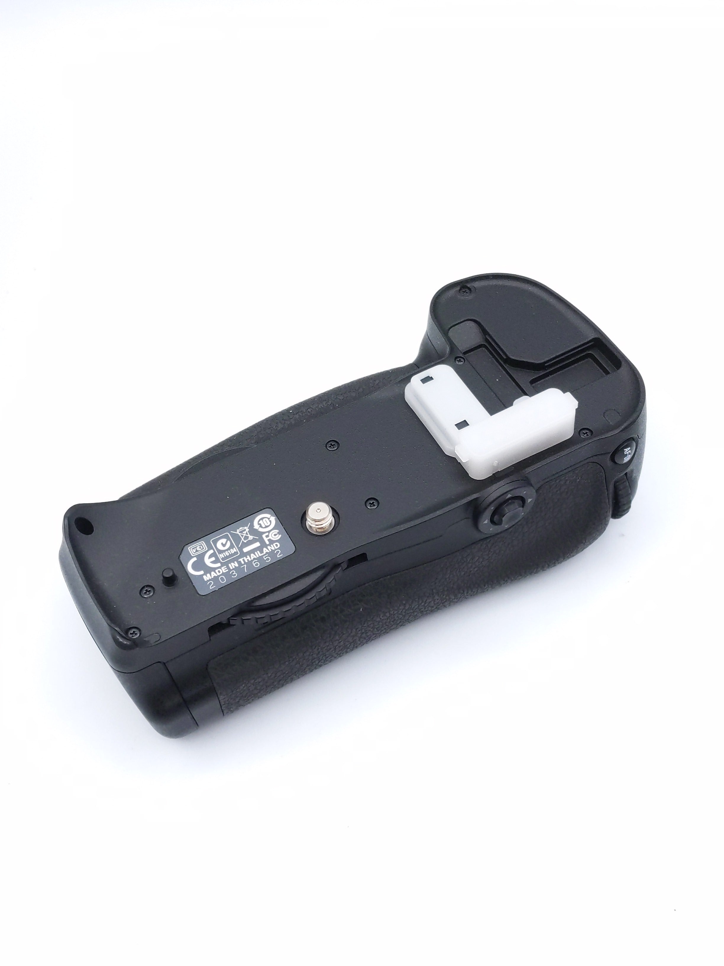 USED Nikon MB-D10 Battery Grip
