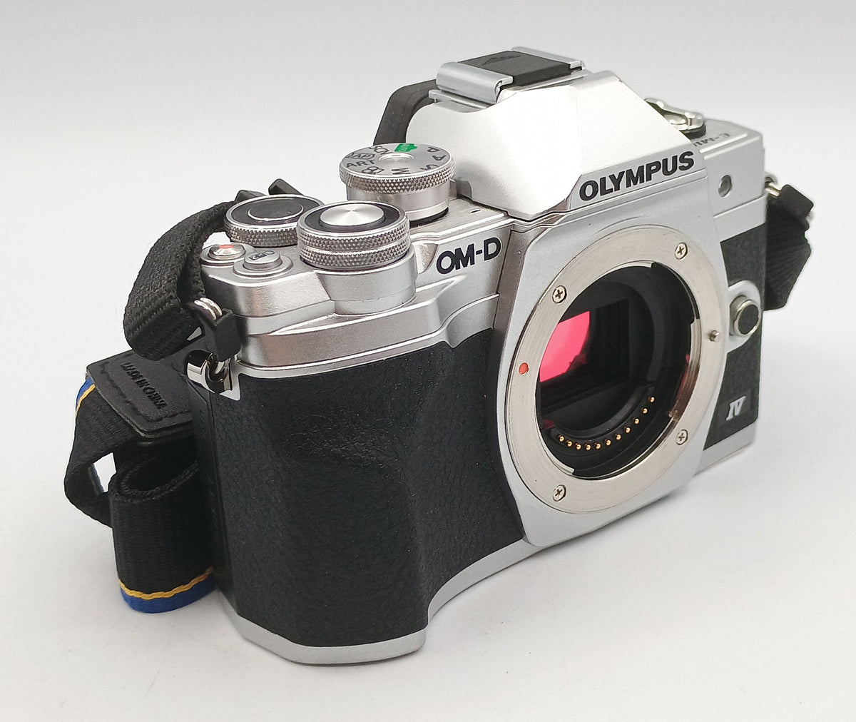 Used Olympus OM-D E-M10 Mark IV W/ 14-42mm EZ Lens (Silver)