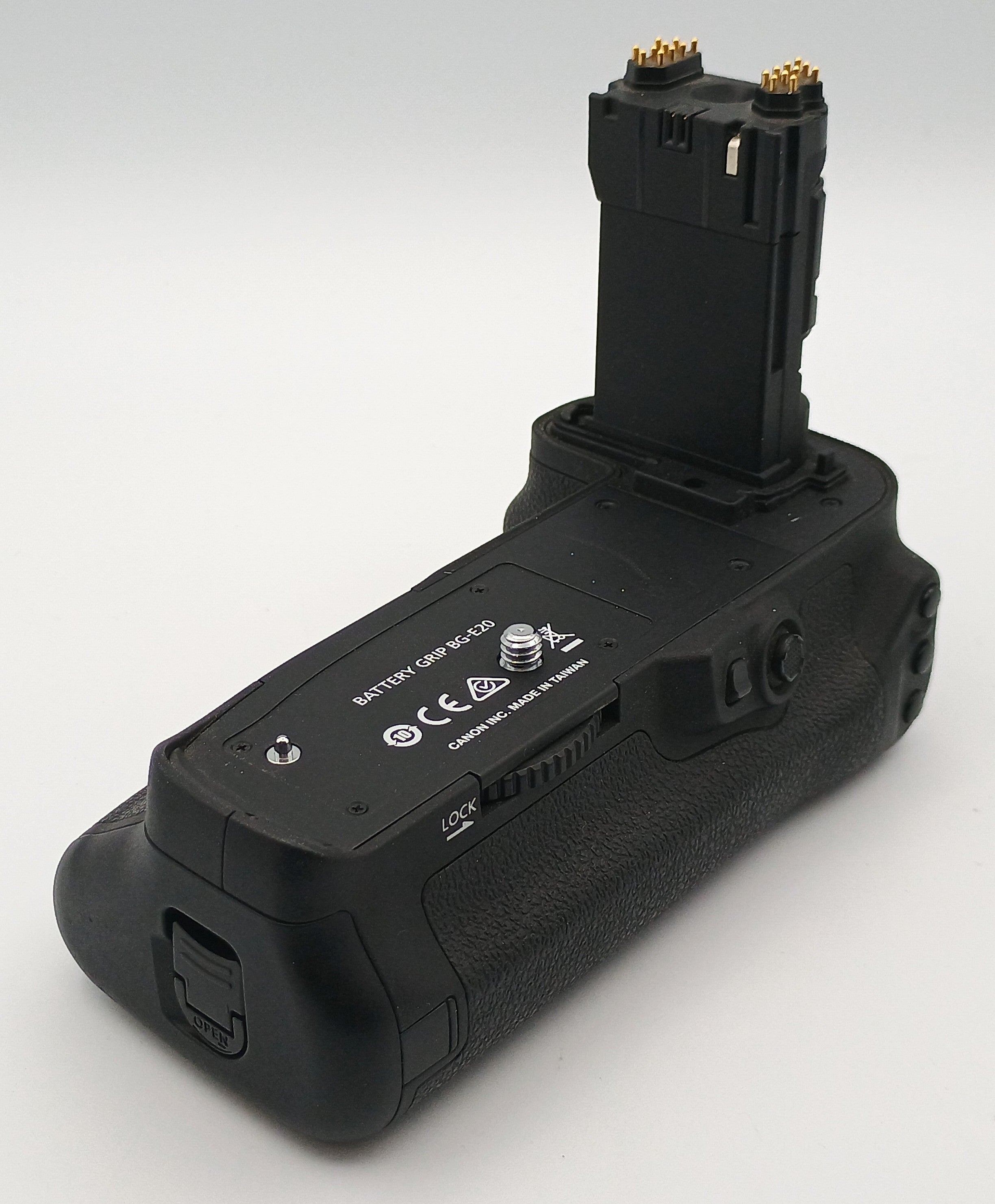 USED Canon BG-E20 Battery Grip for EOS 5D Mark IV