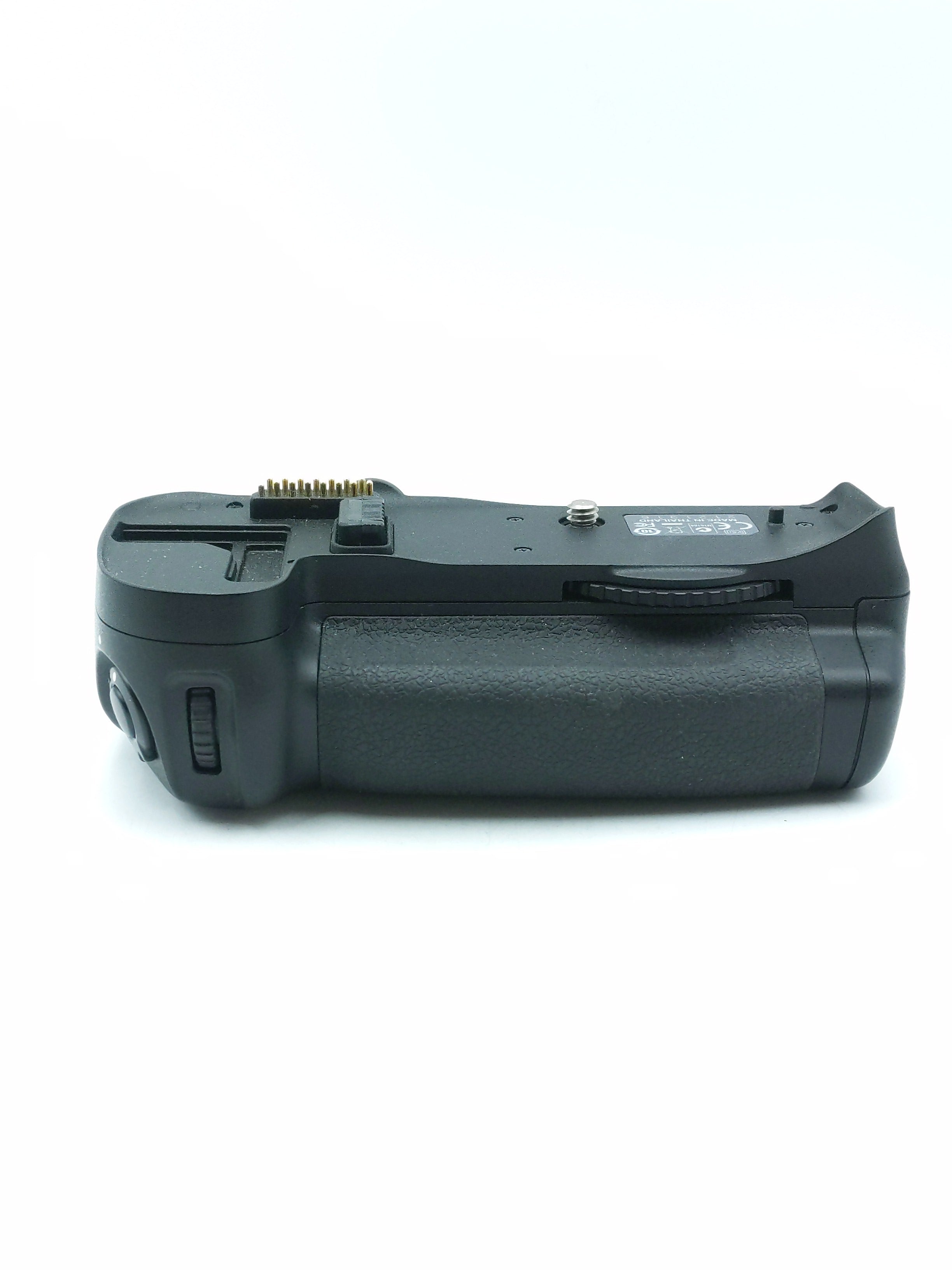 USED Nikon MB-D10 Battery Grip