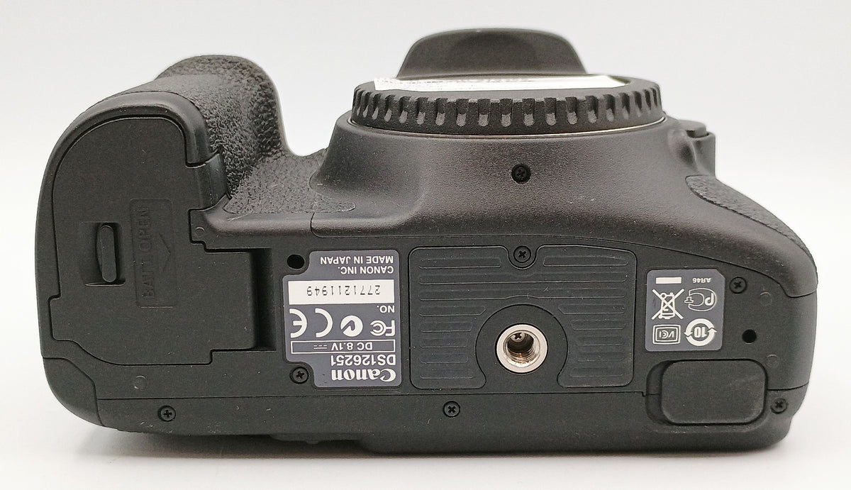 USED Canon EOS 7D Camera Body with BG-E7