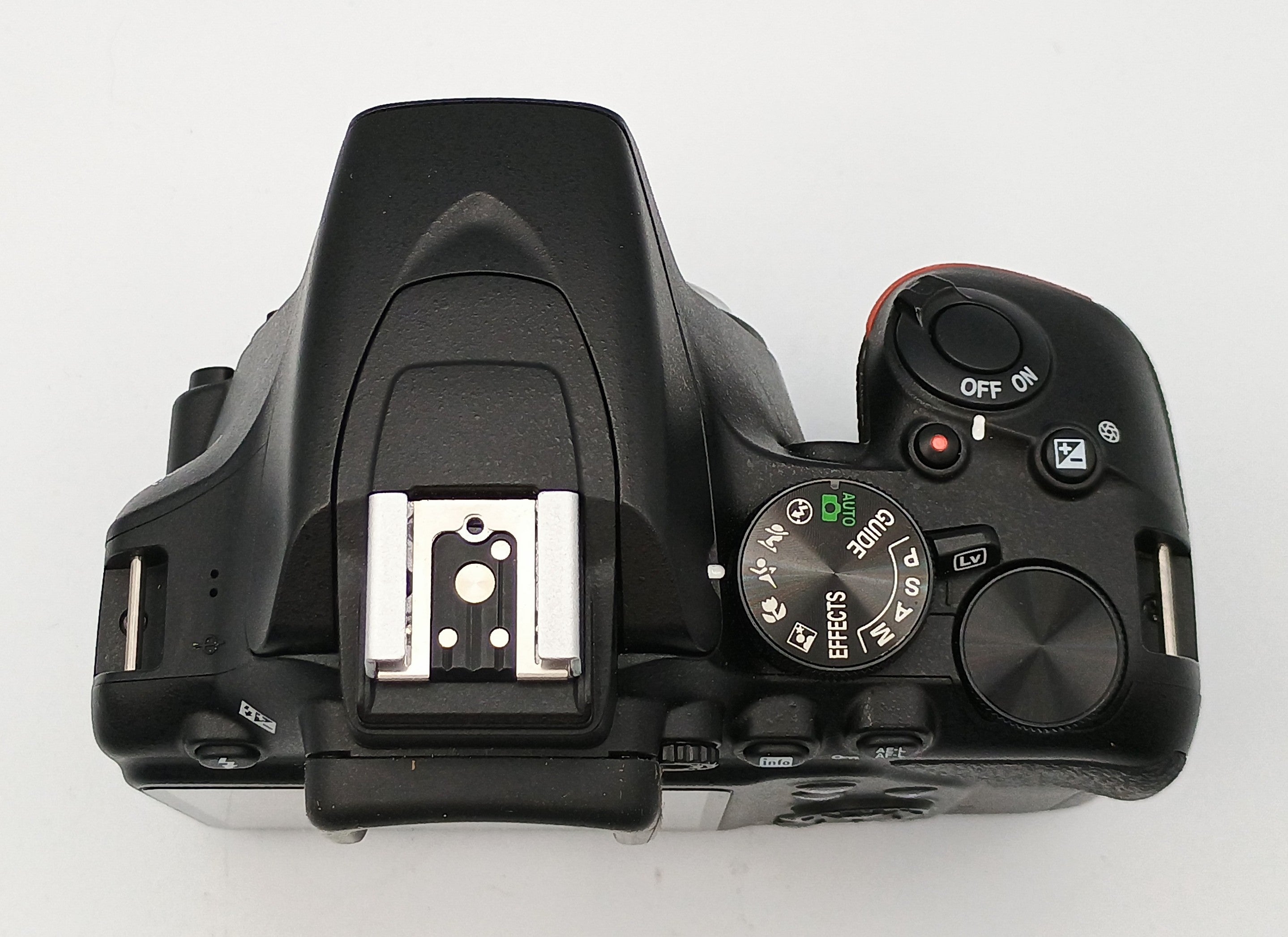 USED Nikon D3500 DSLR w/ AF-P 18-55mm VR Lens (Black)