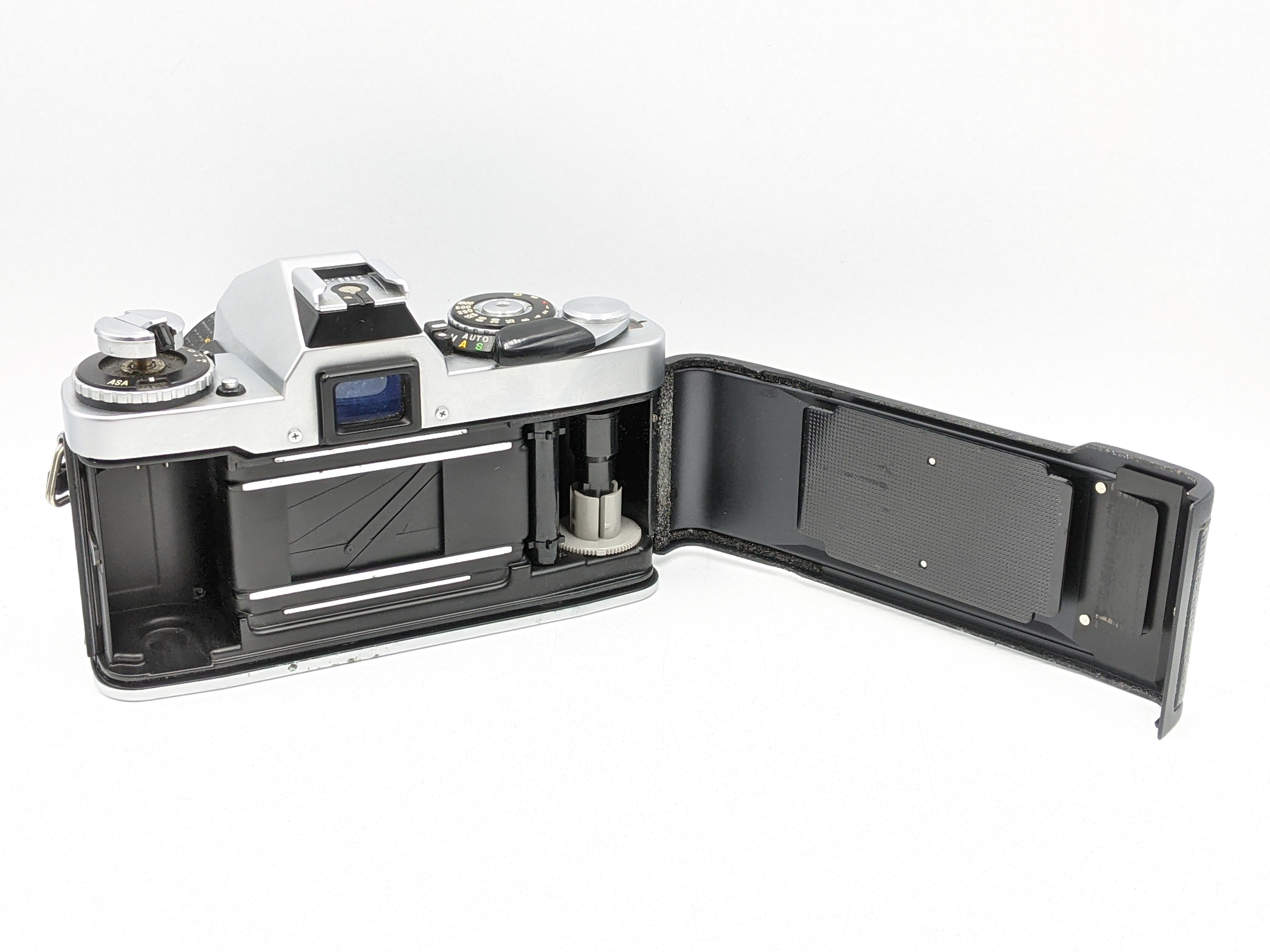 Used Minolta XD5 Film SLR W/ 50mm F1.7 Lens