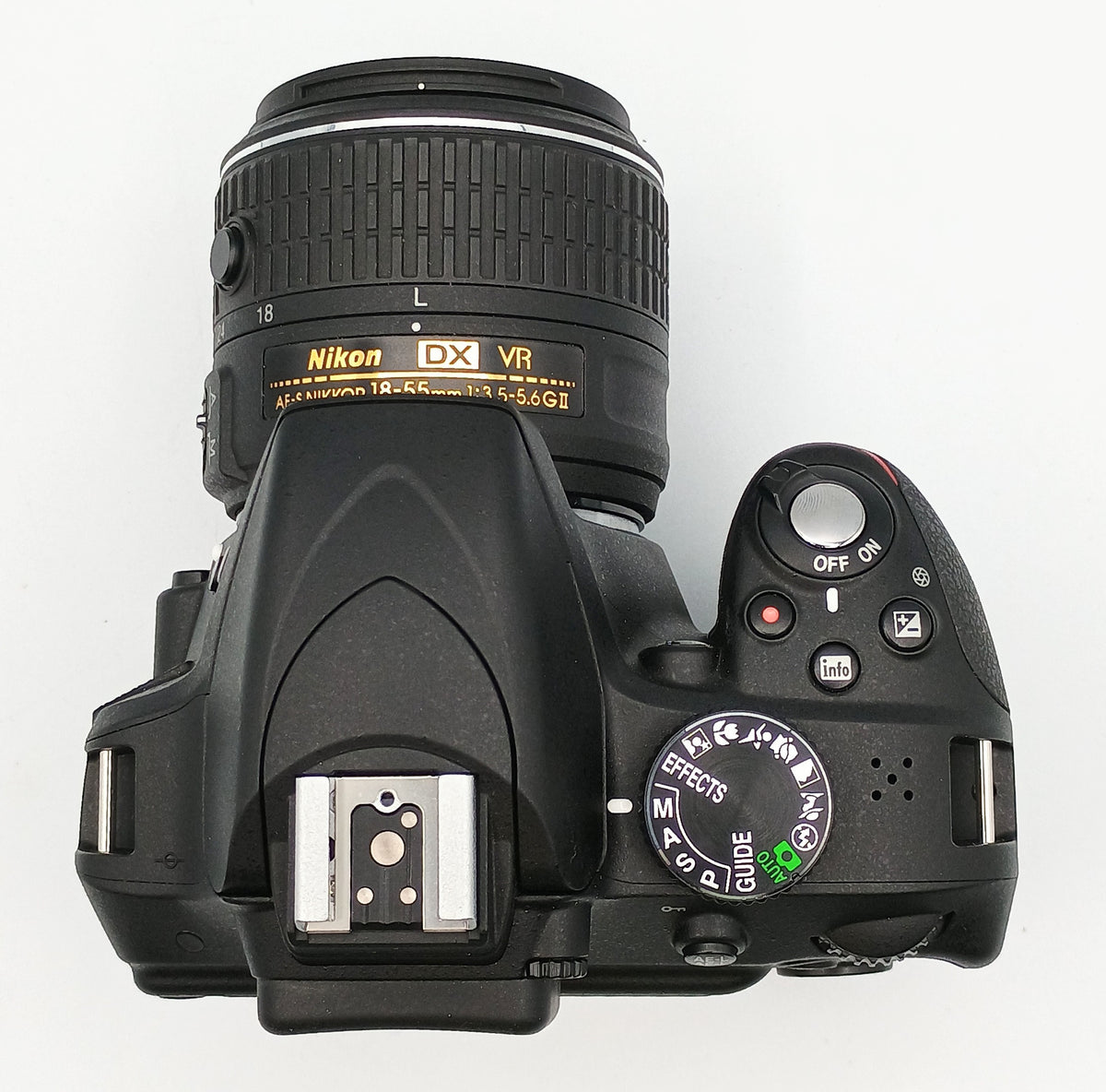 Used Nikon D3300 DLSR Camera w/ 18-55mm VR II  Lens Kit (Black)