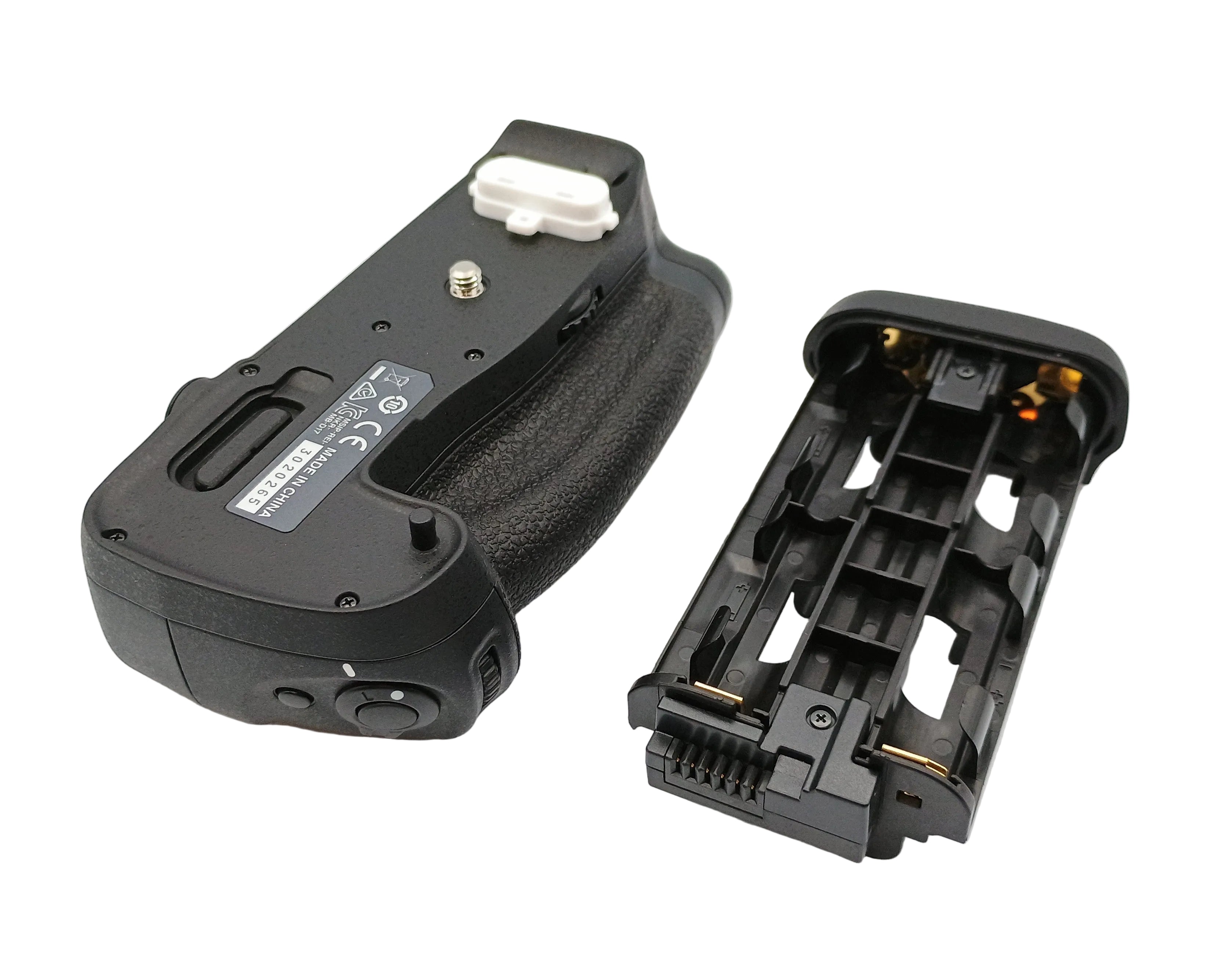USED Nikon MB-D17 Battery Grip (D500)