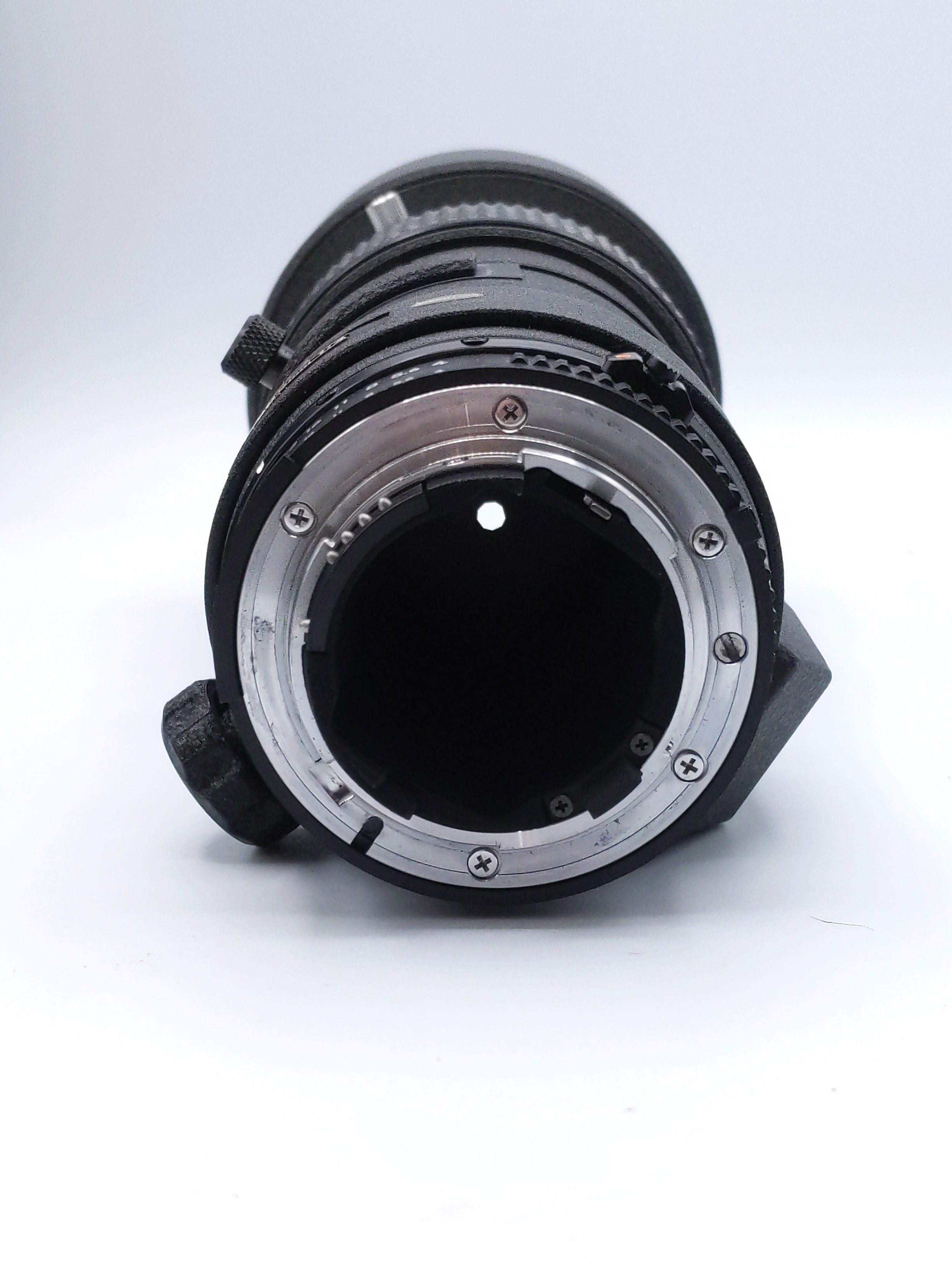 USED Nikon 300mm F4 ED AF Lens