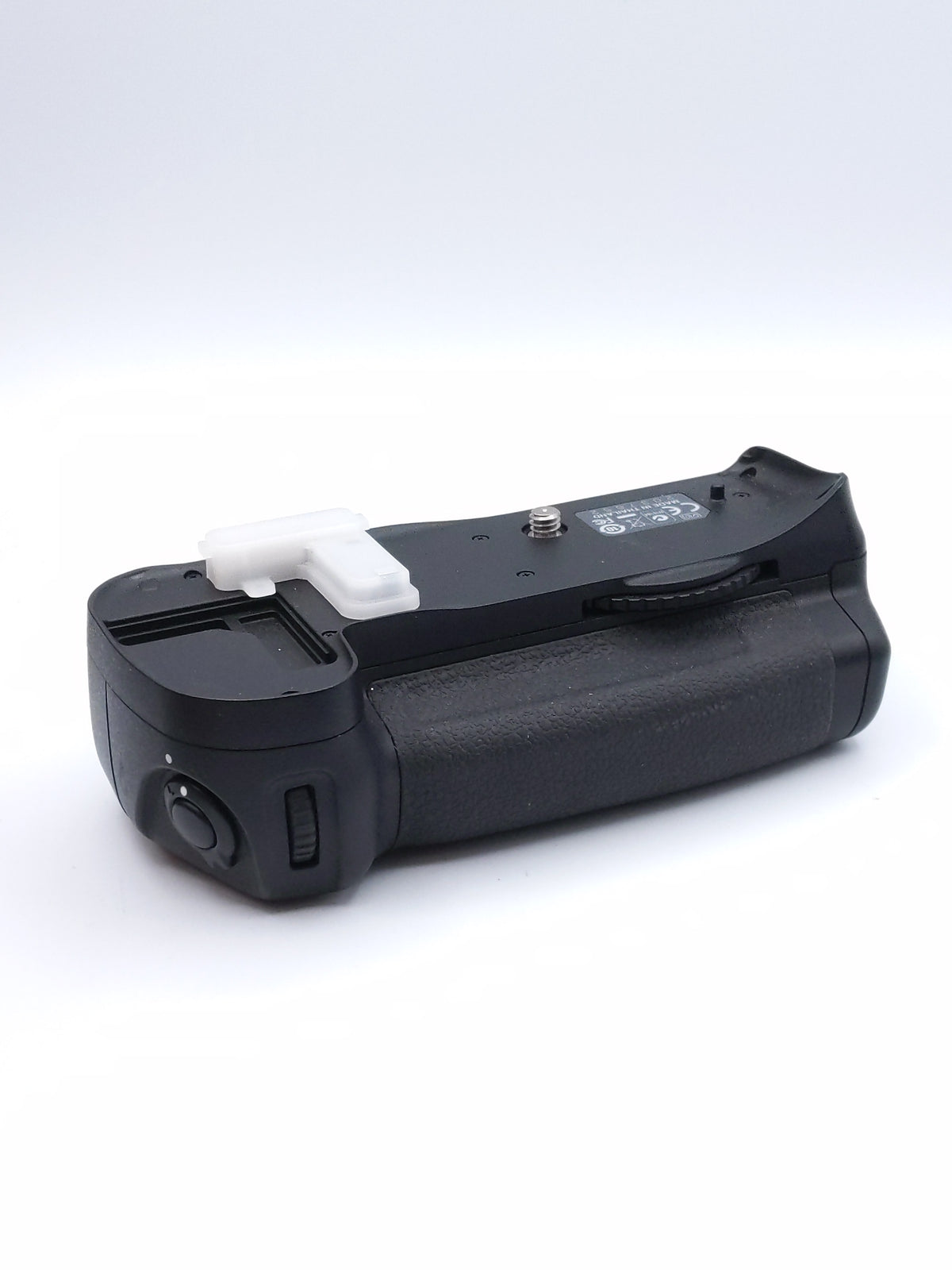 USED Nikon MB-D10 Battery Grip