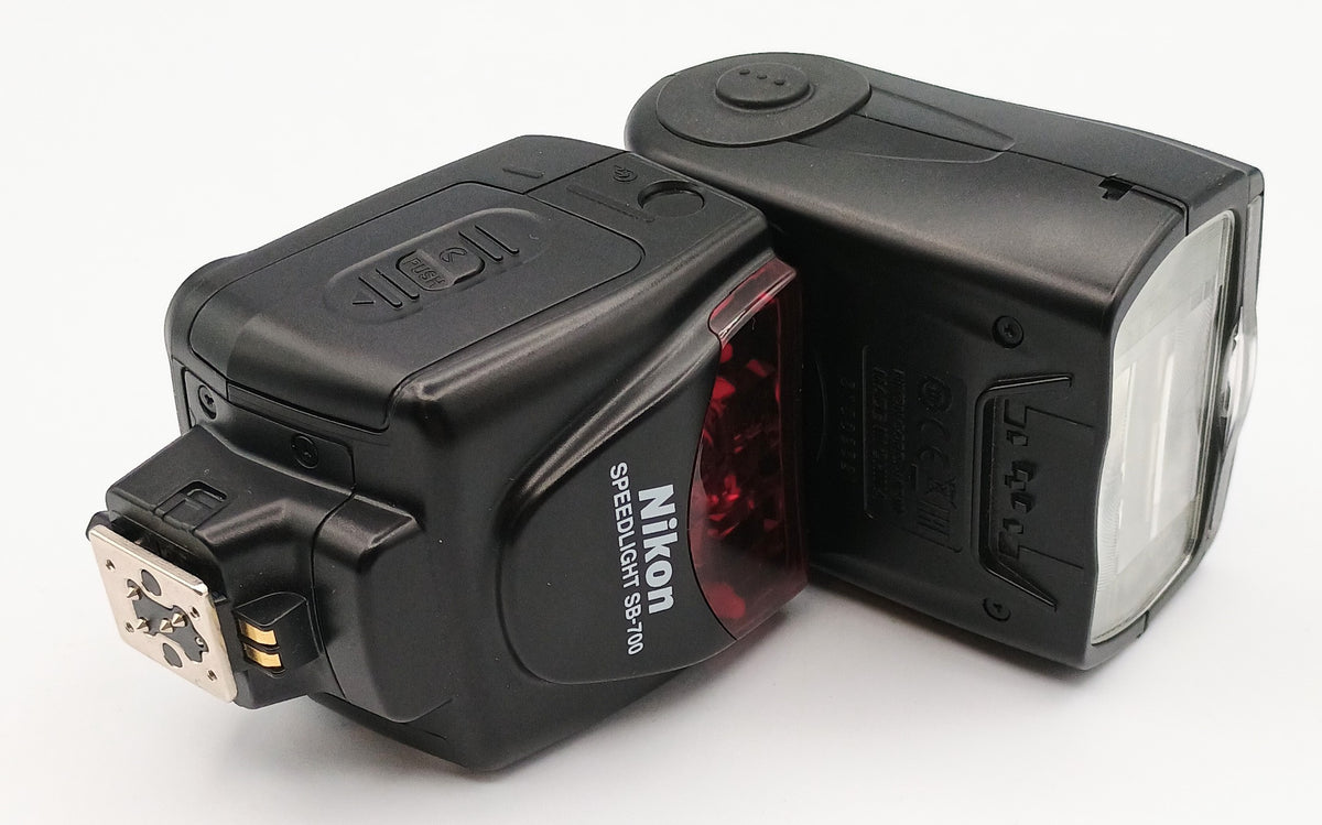 USED Nikon SB-700 Speedlight Flash
