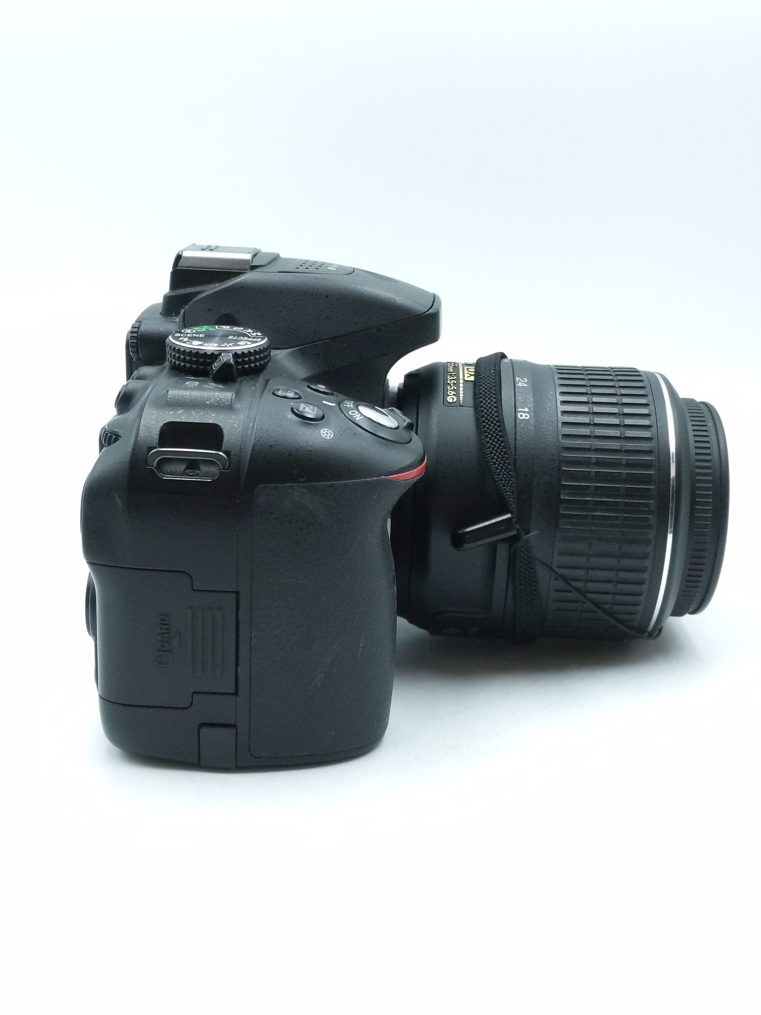 USED Nikon D5300 Camera w/ 18-55mm VR II Lens Kit