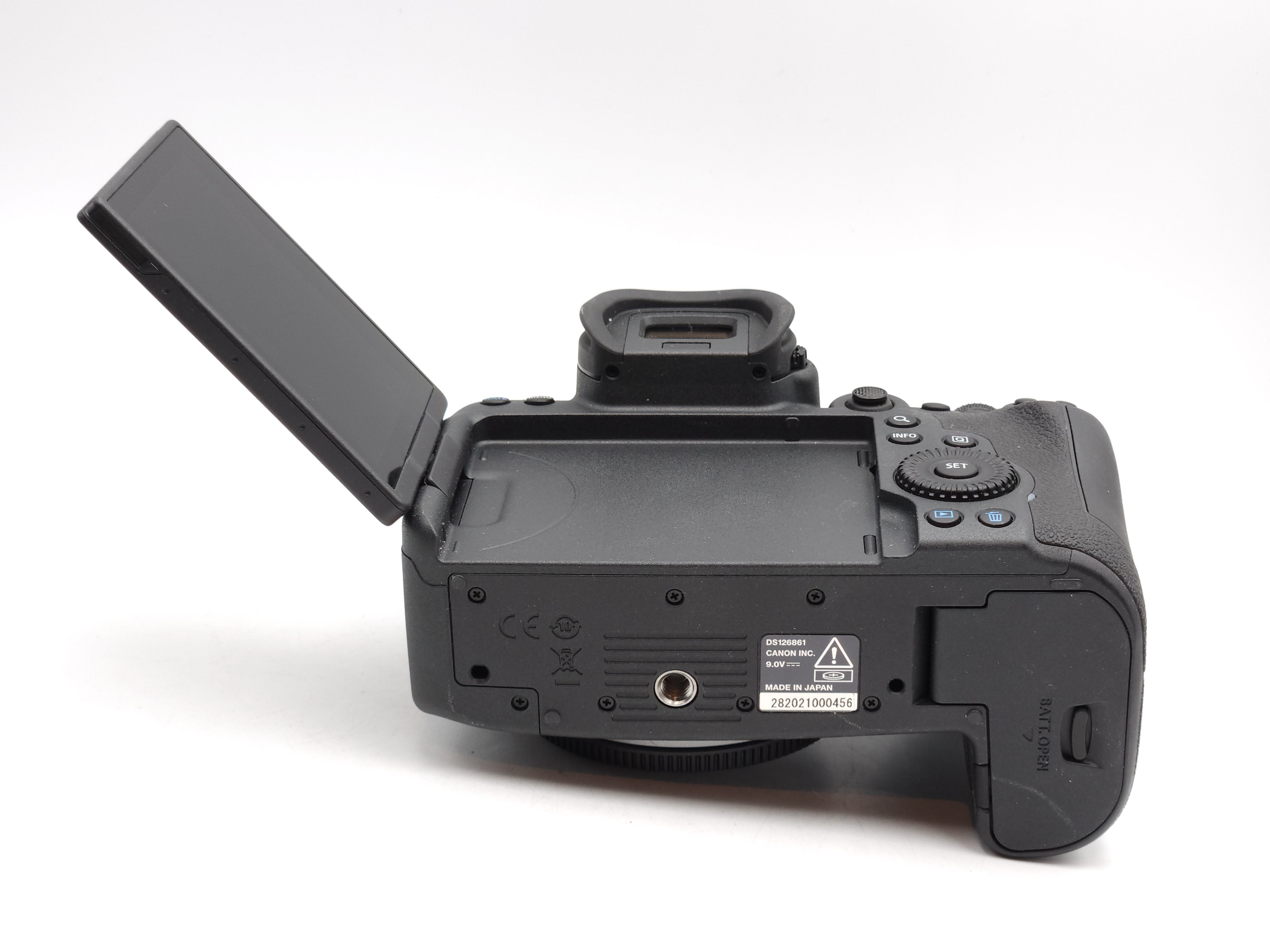 Used Canon EOS R6 Mark II Mirrorless Camera with 24-105mm F4 L USM Lens