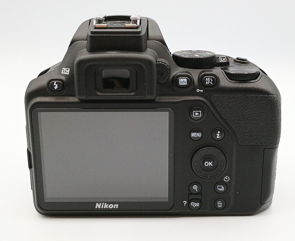 USED Nikon D3500 DSLR w/ AF-P 18-55mm VR Lens (Black)