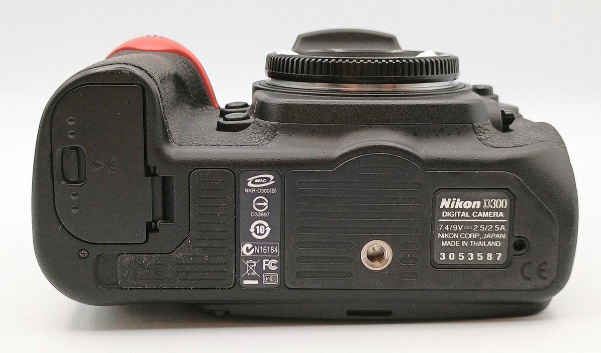 USED Nikon D300 Digital SLR Body Only