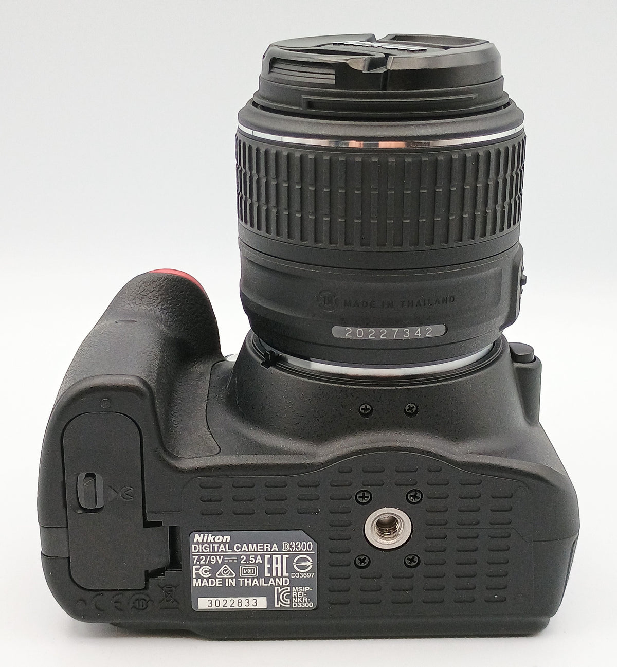 Used Nikon D3300 DLSR Camera w/ 18-55mm VR II  Lens Kit (Black)