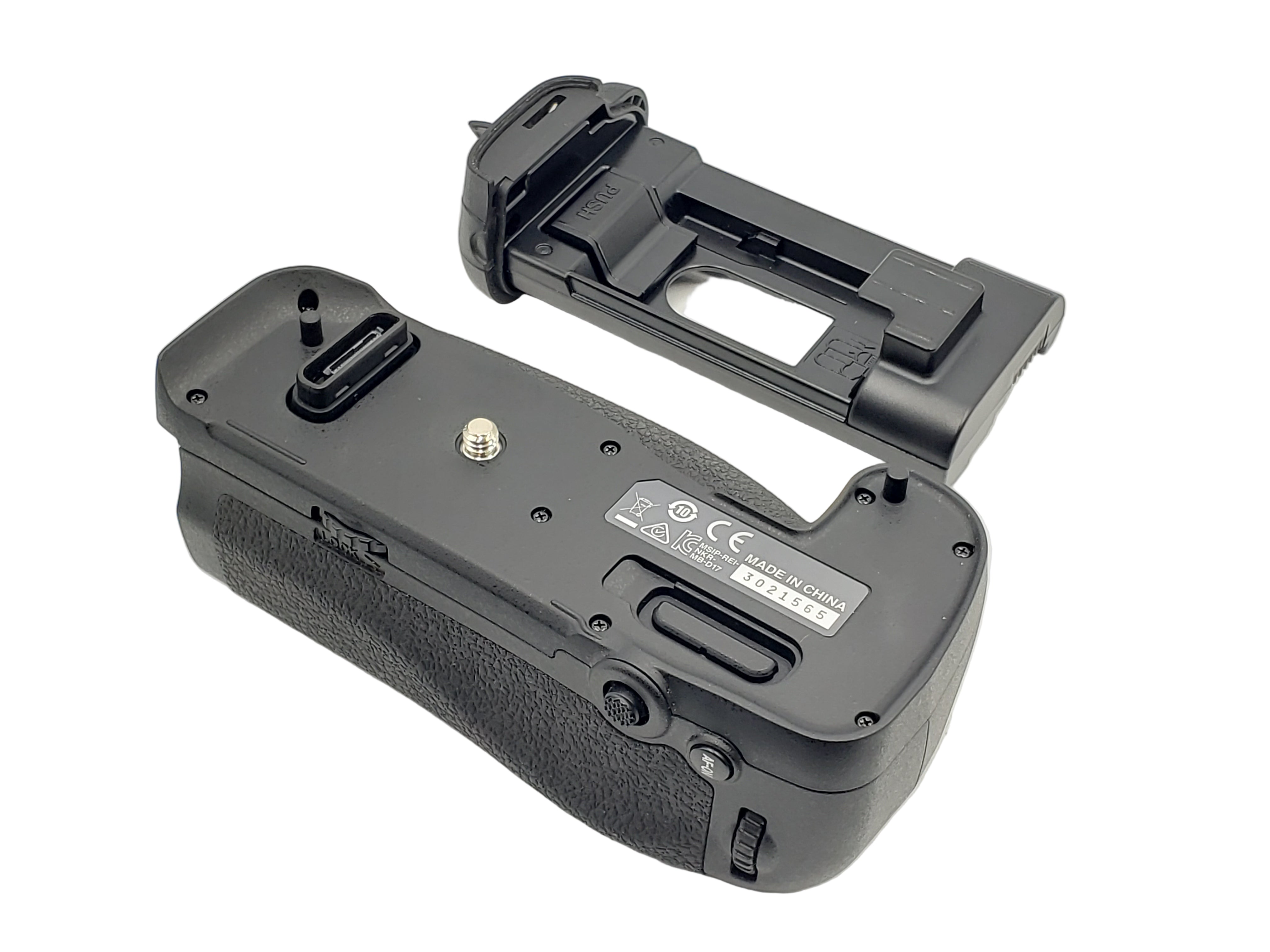 USED Nikon MB-D17 Battery Grip (D500)