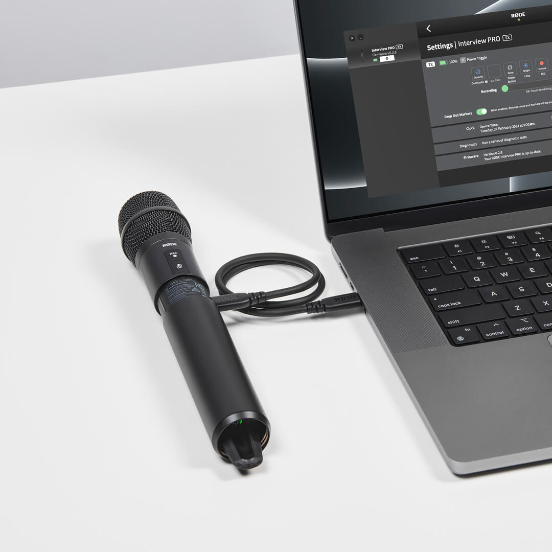 Interview PRO connected to a laptop